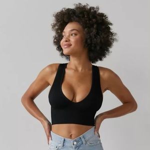 Urban Outfitters Out From Under Hailey Seamless Plunging Bra Top Size S